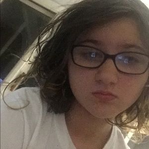 Meet your Posher, Evie